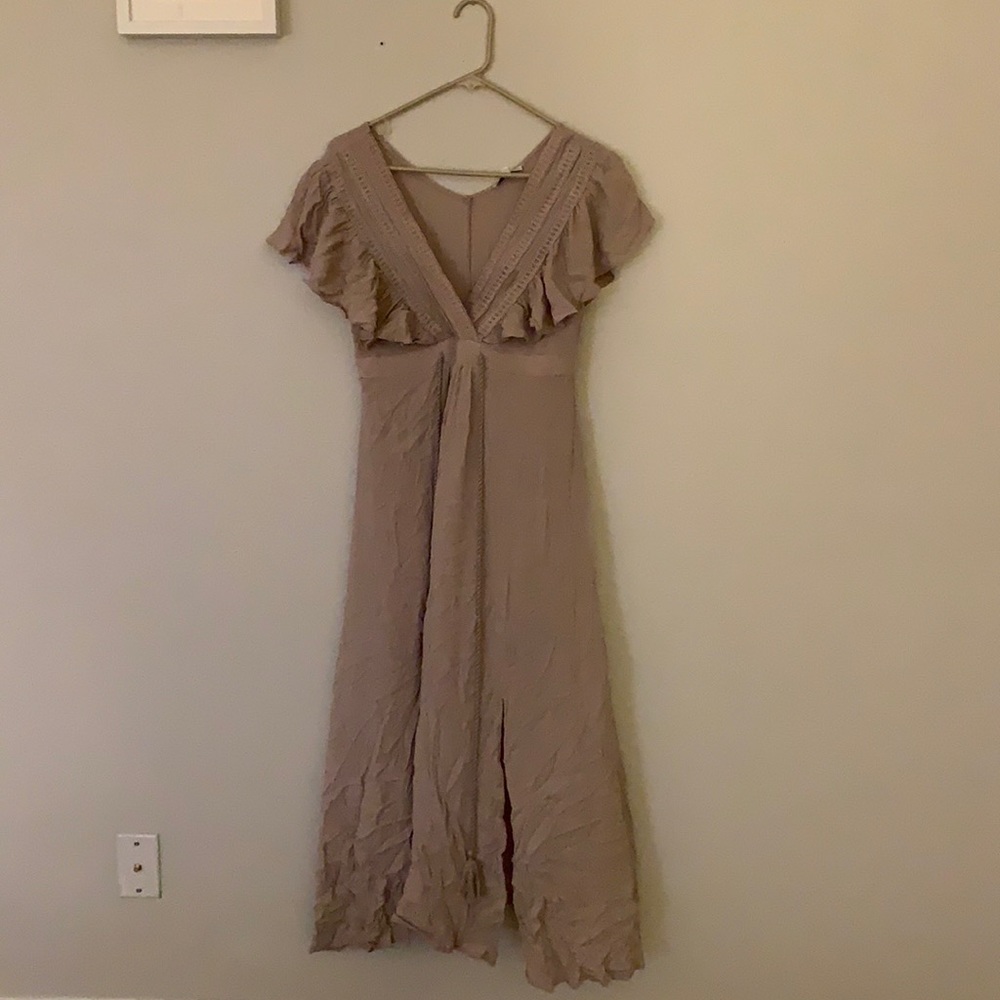 Baltic Born JENNIFER SAND DEEP V MAXI DRESS